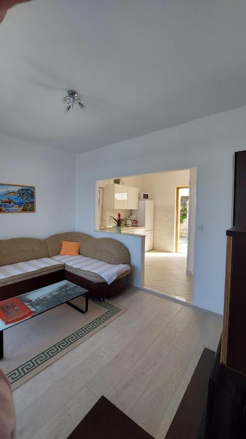 Apartmani Matea Затон Экстерьер фото