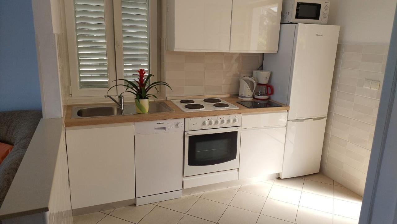 Apartmani Matea Затон Экстерьер фото