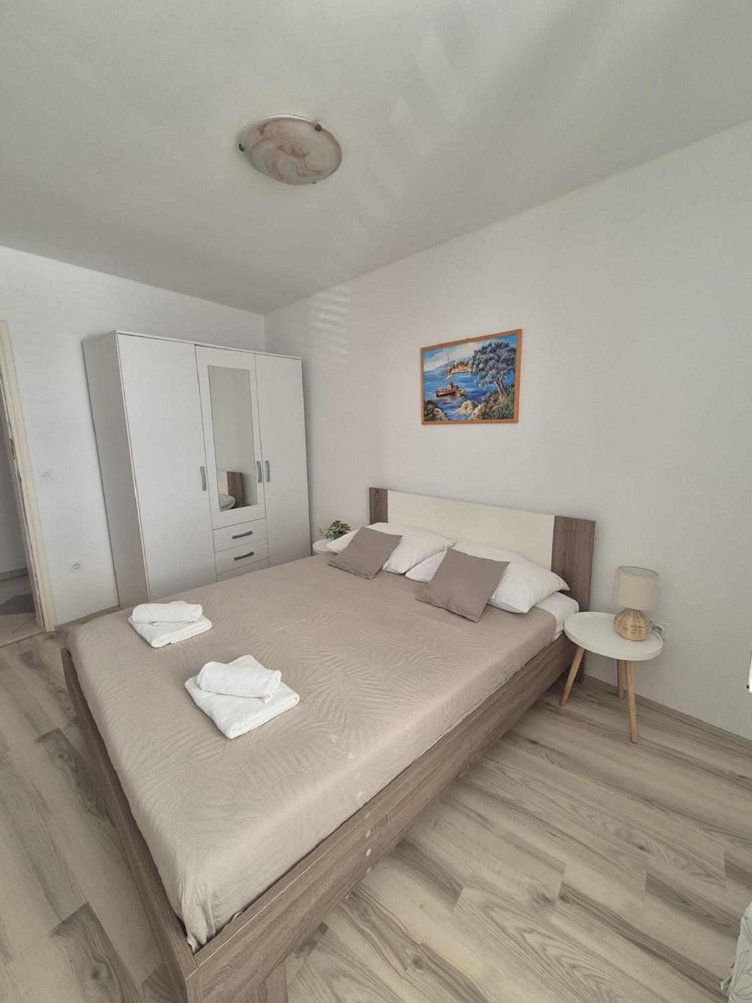 Apartmani Matea Затон Экстерьер фото